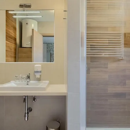 Bed and Breakfast Center With Free Parking Πούλα