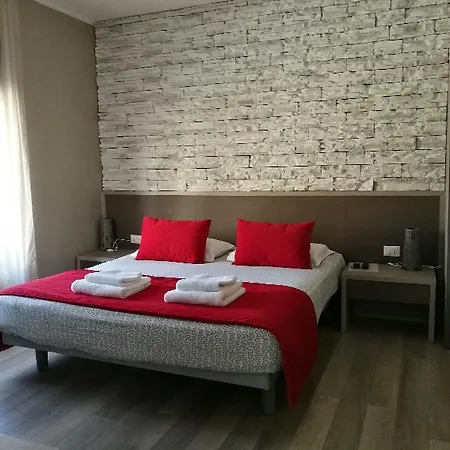 Center With Free Parking Bed and Breakfast 4*
