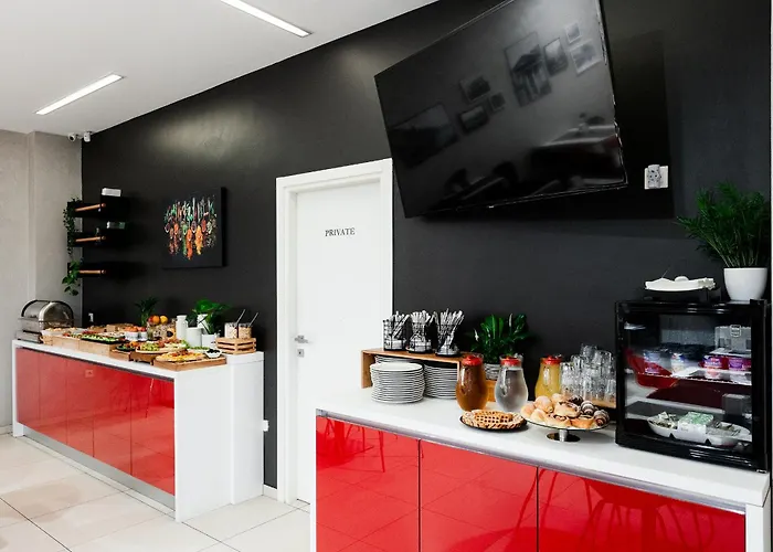 Center - Breakfast Included فندق مبيت وإفطار