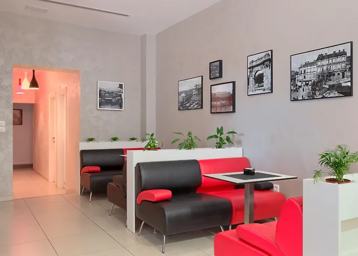 Center - Breakfast Included فندق مبيت وإفطار بولا