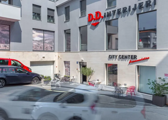 Center - Breakfast Included Nocleg ze śniadaniem