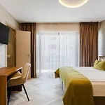 Pula City Center Accommodation - Breakfast Included