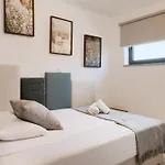 Pula City Center Accommodation - Breakfast Included 4*
