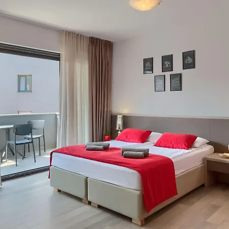 Frühstückspension Center With Free Parking 4*