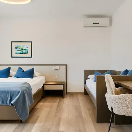 Bed & Breakfast - Pula City Center Accommodation Frühstückspension 4*