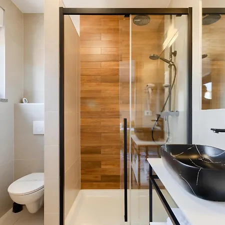 Center With Free Parking 4*