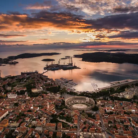 Center With Free Parking