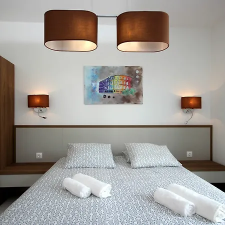Center With Free Parking Frühstückspension 4*