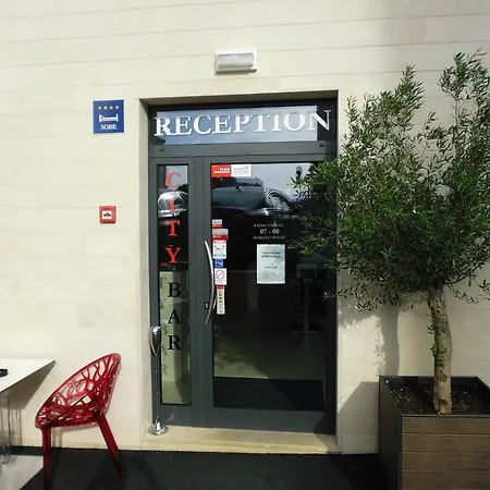 Frühstückspension Center With Free Parking 4*