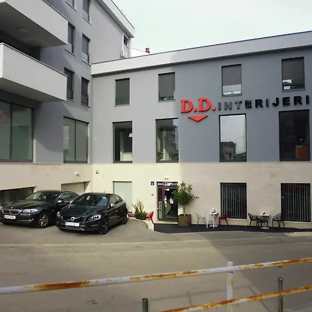Center With Free Parking 4* Pula
