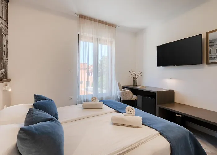 Bed & Breakfast Pula City Center Accommodation - Breakfast Included 4*