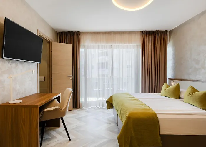 Pula City Center Accommodation - Breakfast Included