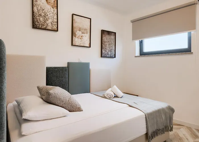 Pula City Center Accommodation - Breakfast Included 4*