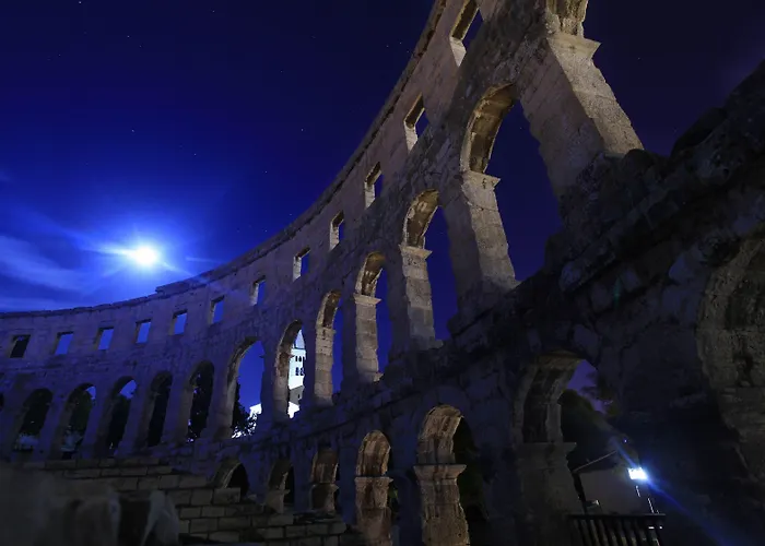 Pula City Center Accommodation - Breakfast Included Bed & Breakfast