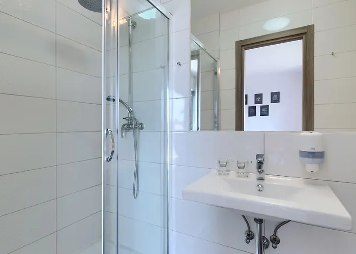 Pula City Center Accommodation - Breakfast Included 4*