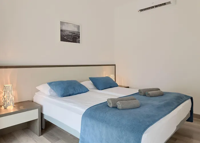 Bed and Breakfast Center - Breakfast Included Πούλα