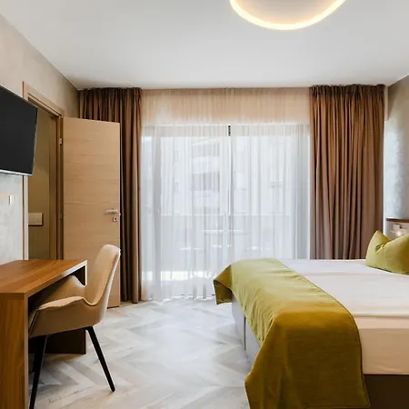 Center - Breakfast Included