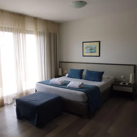 Center - Breakfast Included Bed and Breakfast