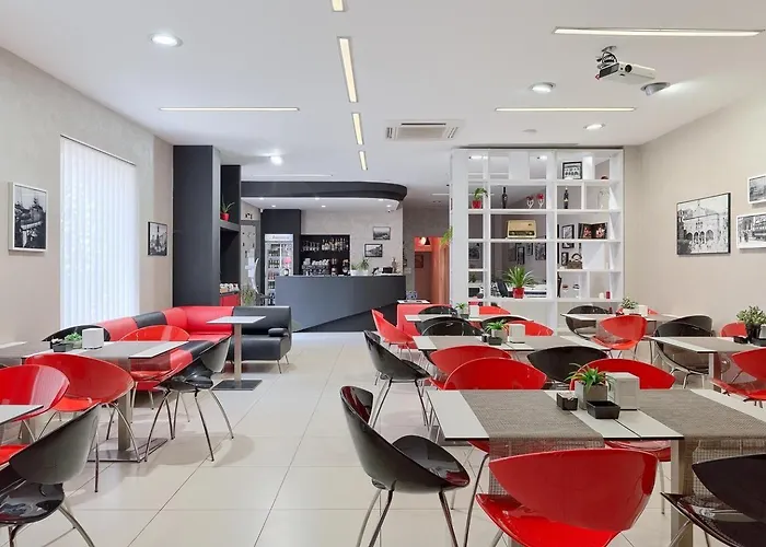 Panzió Center - Breakfast Included